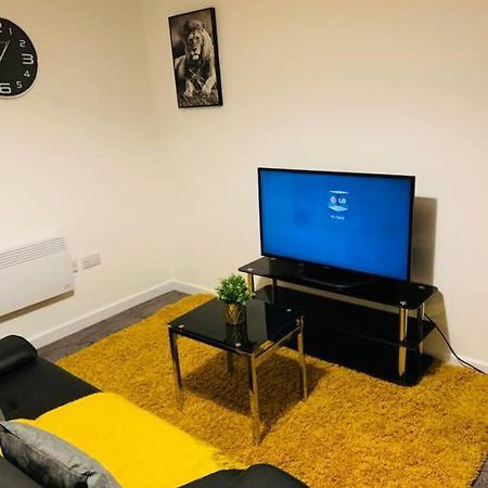 City Blessed Apartment 1 With Free Parking North Shields Bagian luar foto